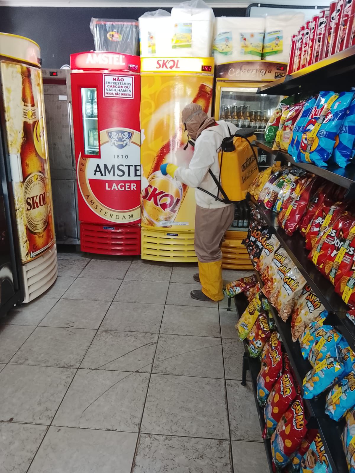 Dedetização em loja de conveniência